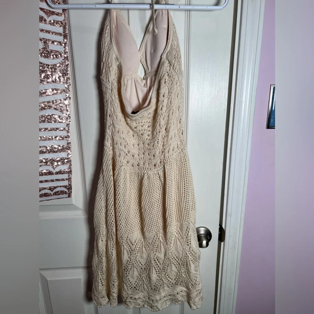 Size small - Picture 3 of 4